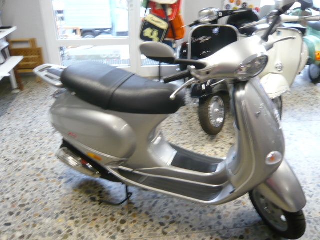 Vespa Automatik - Vespa ET4  125ccm 