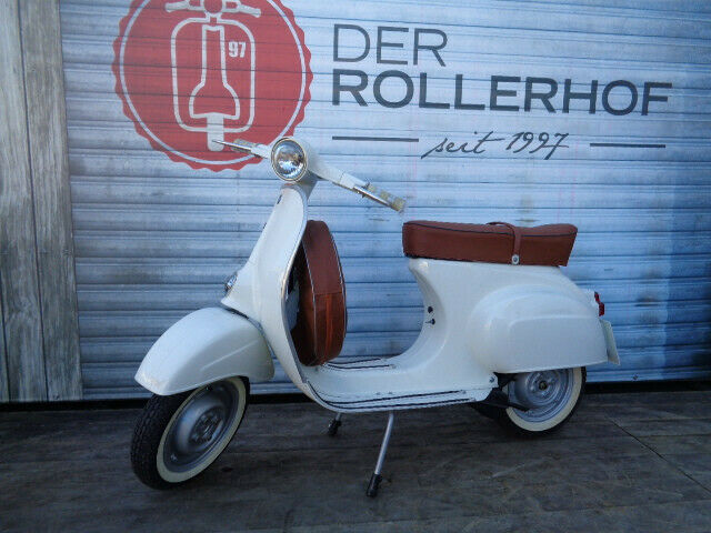 Vespa V 100 ccm B 196 Nr. 440 - DER-ROLLERHOF