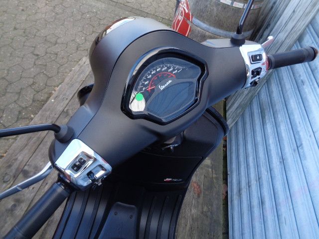 Vespa GTS 125 SuperSport RST Mod. 2023 - DER-ROLLERHOF