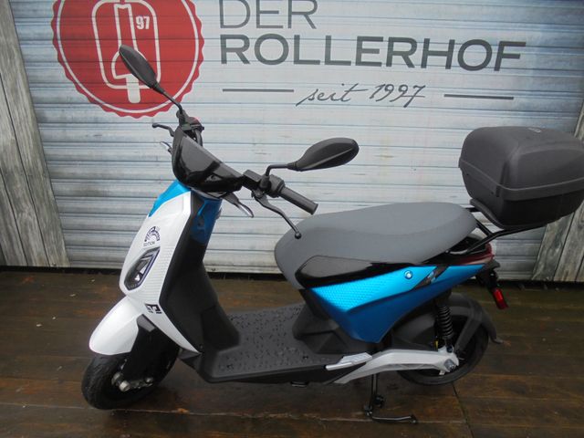 Piaggio 1 LR E5 45 Elektroroller Nr. 461 - DER-ROLLERHOF