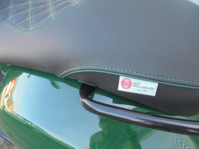 VESPA GTS 125 SuperSport RH-EDITION Porsche Irishgreen