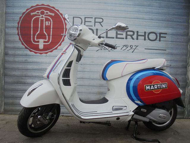 VESPA GTS 125 Super Martini Design