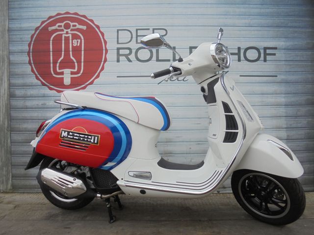 VESPA GTS 125 Super Martini Design