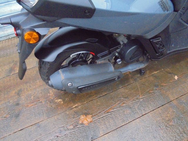 PEUGEOT Kisbee 50 4T Streetzone Mofa 25-45 Km/h