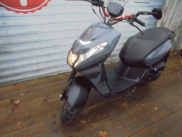 PEUGEOT Kisbee 50 4T Streetzone Mofa 25-45 Km/h