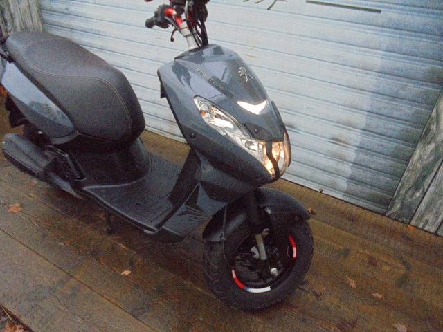 PEUGEOT Kisbee 50 4T Streetzone Mofa 25-45 Km/h