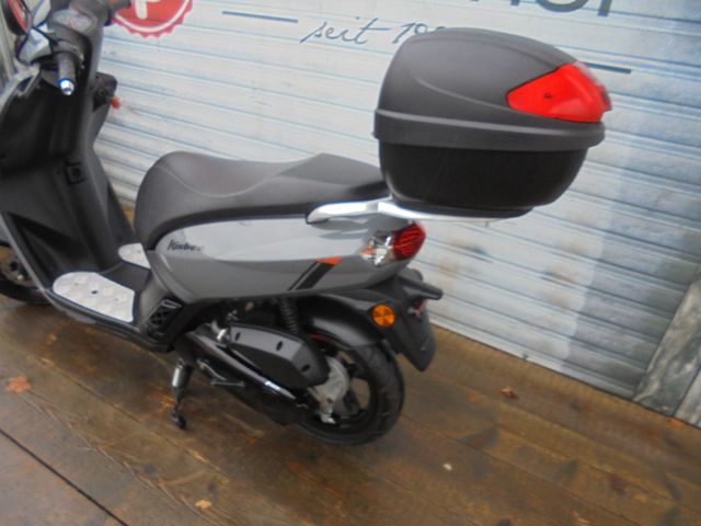 PEUGEOT Kisbee 50 GT 4T