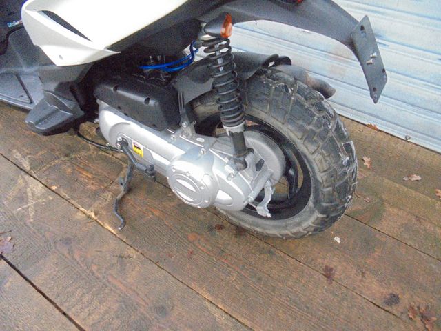 PIAGGIO New TPH 50ccm 2 Takt