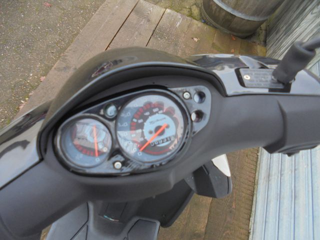 PIAGGIO New TPH 50ccm 2 Takt