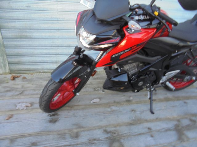 SUZUKI GSX S 125