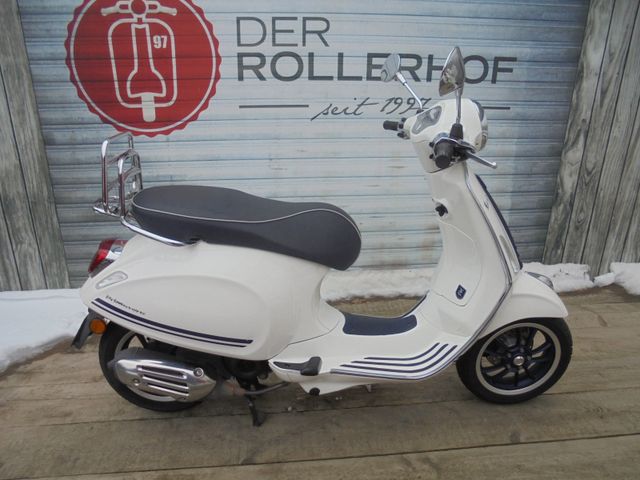 VESPA Primavera 50 4 Takt Iget YACHT CLUB