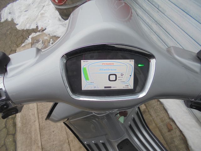 VESPA Primavera 70 KM Elettrica