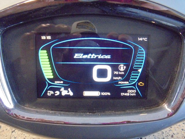 VESPA Primavera 70 KM Elettrica