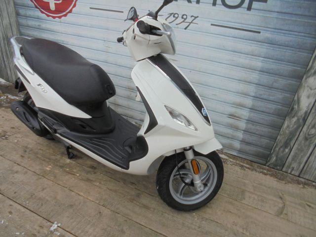 PIAGGIO New Fly 50 4 Takt