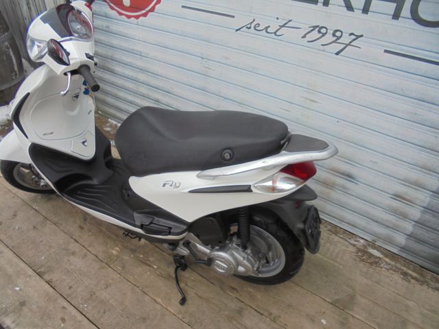 PIAGGIO New Fly 50 4 Takt
