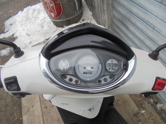 PIAGGIO New Fly 50 4 Takt