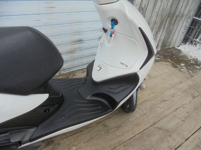 PIAGGIO New Fly 50 4 Takt