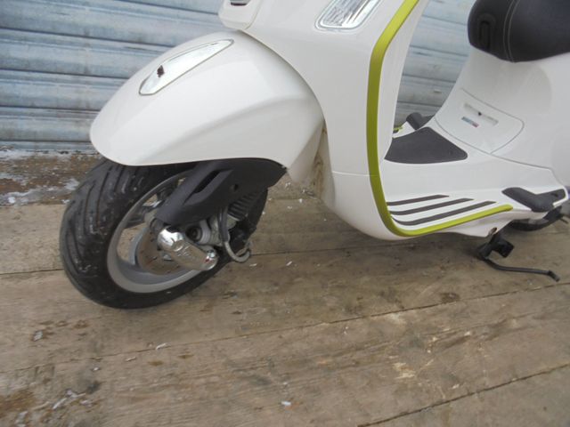 VESPA Primavera 50 4 Takt