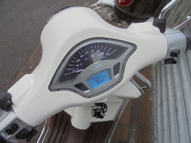 VESPA Primavera 50 4 Takt