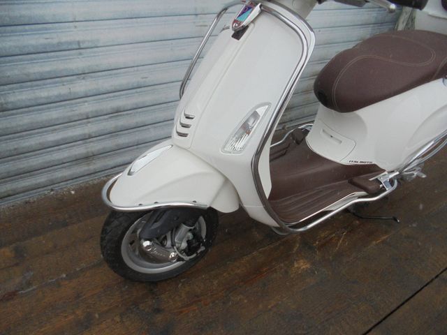 VESPA Primavera 50 4 Takt