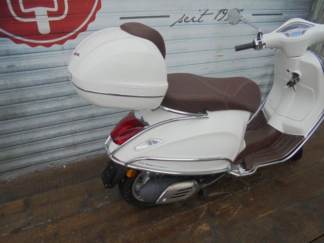 VESPA Primavera 50 4 Takt