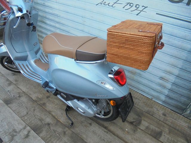 VESPA Primavera 125 Iget E5 PICNIC
