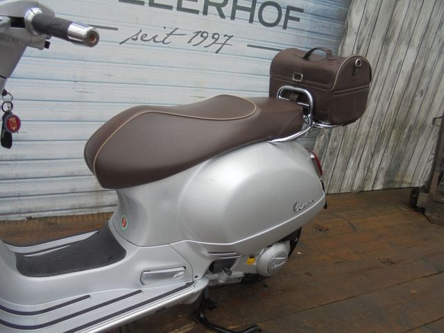 VESPA GTS 300 IE 60 Jahre Vespa