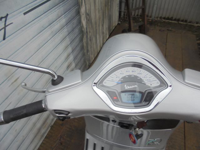 VESPA GTS 300 IE 60 Jahre Vespa