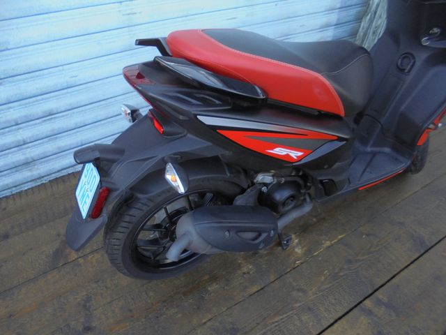 APRILIA SR Motard 50 2T Mofa 25 oder 45 Km/h
