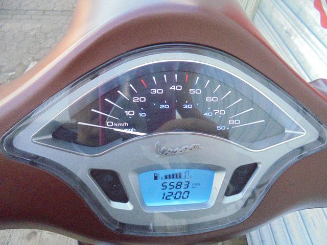 VESPA Primavera 50 4 Takt