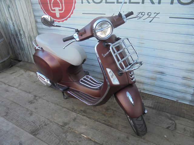 VESPA Primavera 50 4 Takt