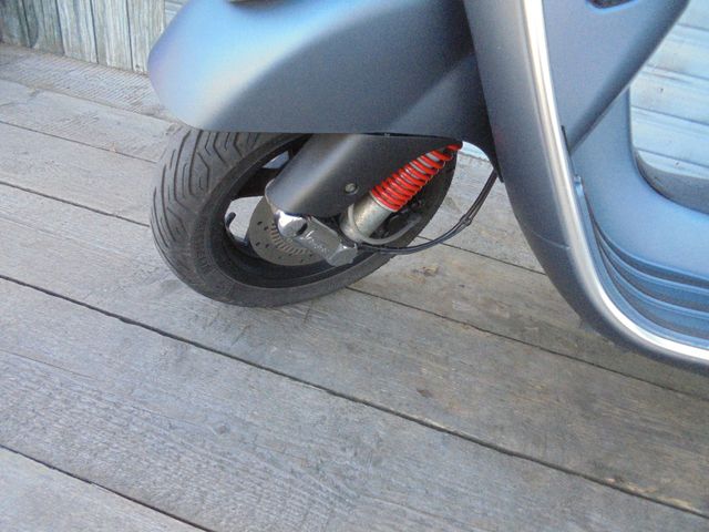 VESPA GTV 300 Sei Giorni E4 Akrapovic
