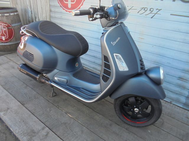 VESPA GTV 300 Sei Giorni E4 Akrapovic