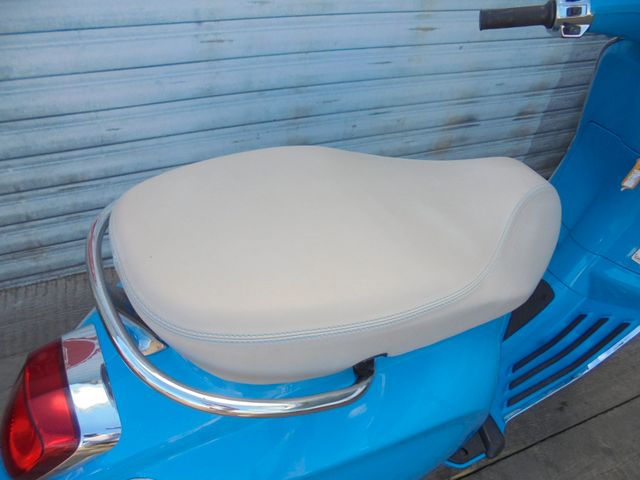 VESPA Primavera 50 4 Takt 50 Jahre PV Sondermodel