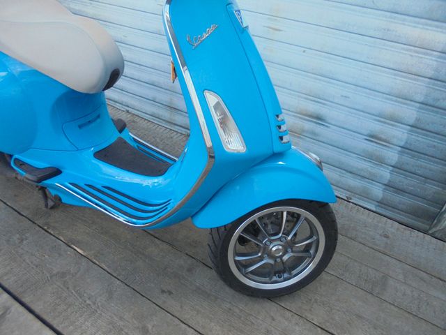 VESPA Primavera 50 4 Takt 50 Jahre PV Sondermodel