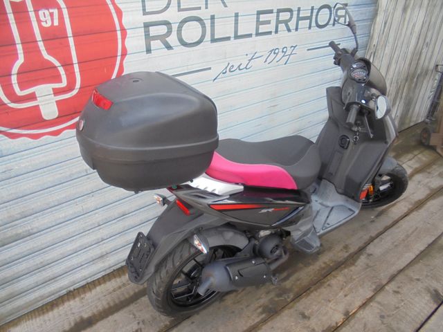 APRILIA SR 50 Motard 2 Takt