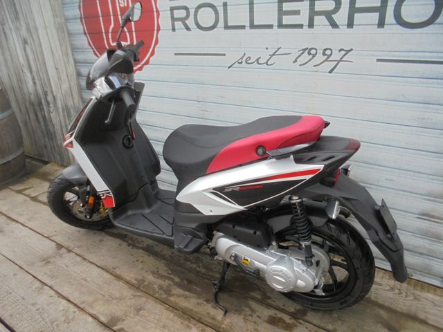 APRILIA SR 50 Motard 2 Takt