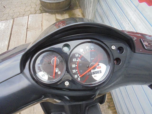 APRILIA SR 50 Motard 2 Takt