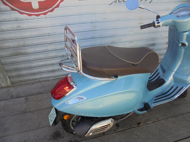 VESPA Primavera 50 4 Takt 70 Jahre