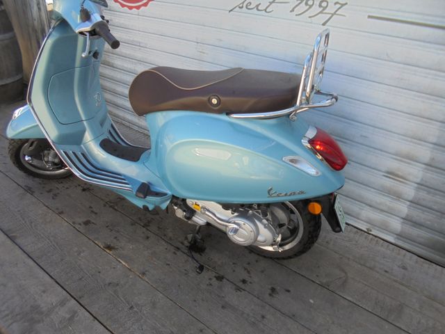 VESPA Primavera 50 4 Takt 70 Jahre
