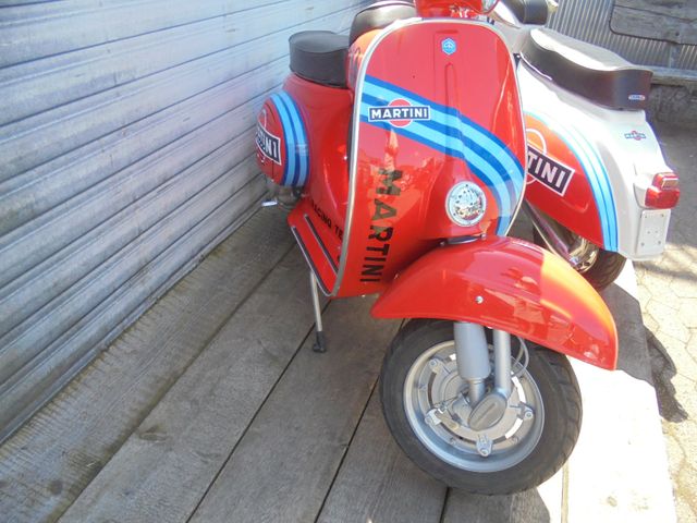 VESPA V 50 im SS 50 Style MARTINI RACING