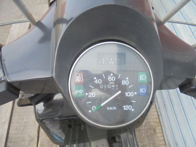 VESPA PX 80 Scheunenfund Motor läuft