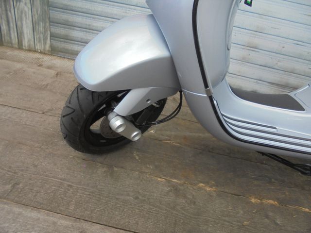 VESPA LX 125 4 Takt