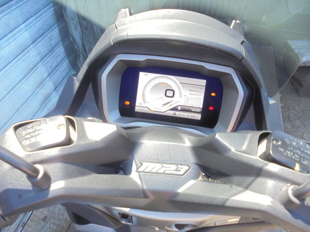 PIAGGIO MP3 530 Exklusive E5+