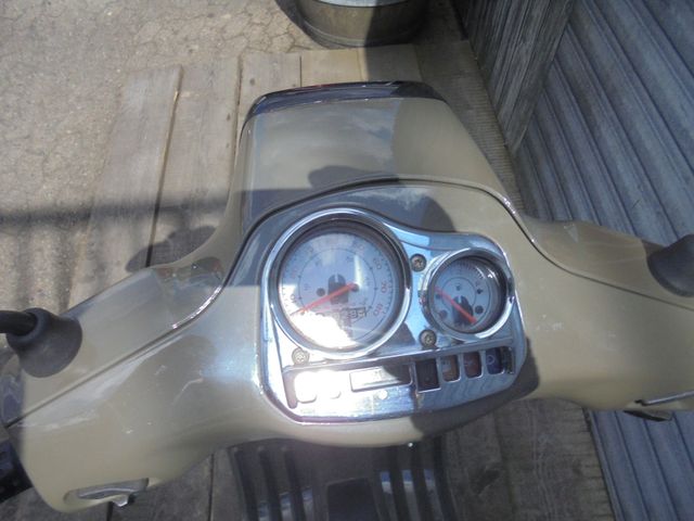 VESPA LX Sprint S 50 4 Takt schlamm grün