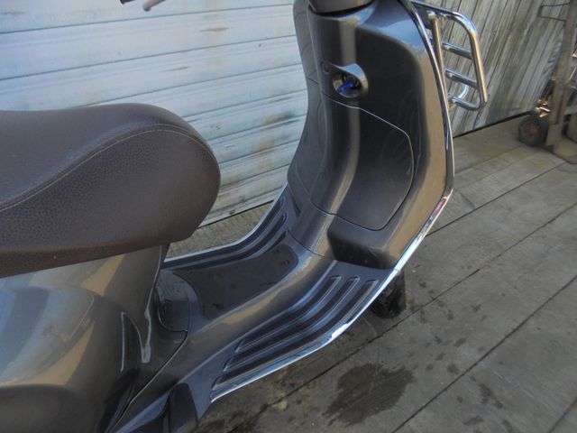 VESPA Primavera 50 Touring 4 Takt Iget