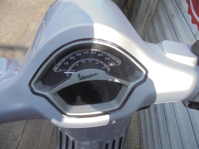 VESPA Primavera 50 TECH RST iGet Euro 5+
