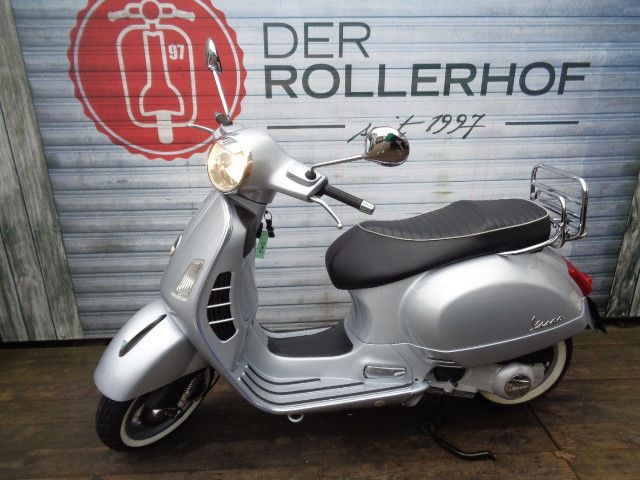 Vespa GTS 250