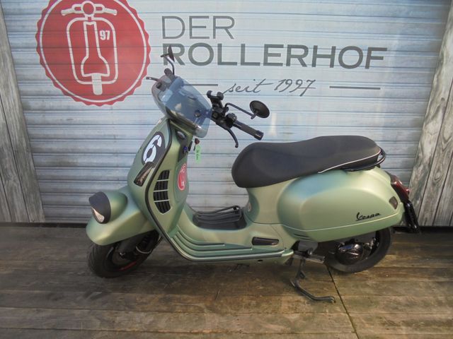 Vespa GTV GTS 300 Sei Georni 300 Akrapovic