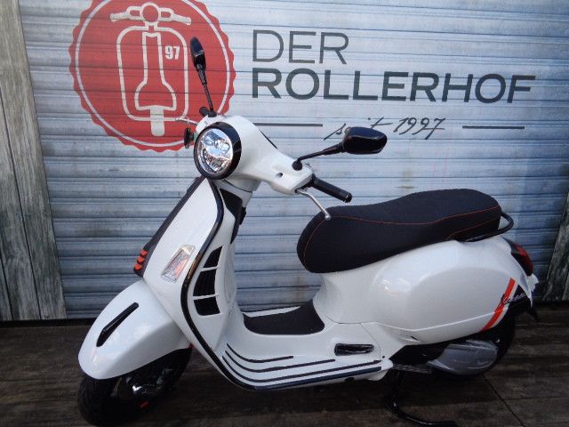 Vespa GTS 300 Super Sport RST